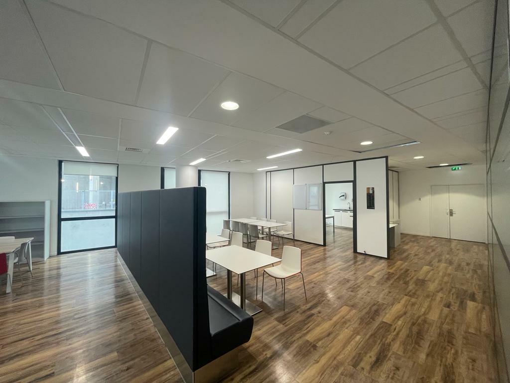 Bureau Marseille 756m² Location bureau Marseille Bouches-du-Rhône OLBUR2316154 1